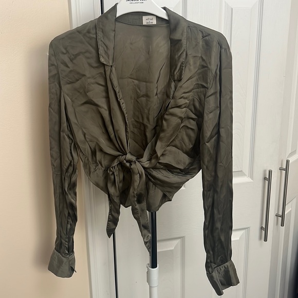Aritzia Sage Green Tie Front Top Silk Wilfred - Picture 2 of 8